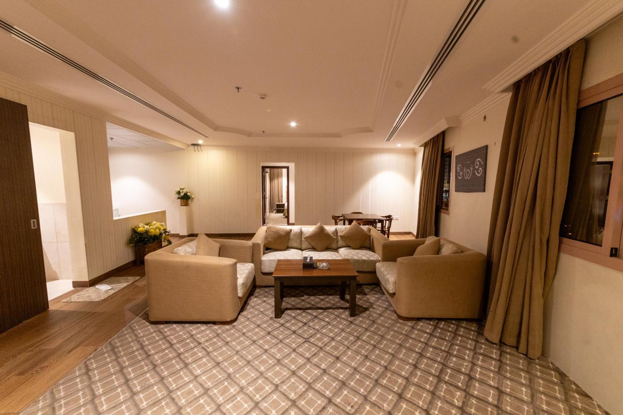 Burj Al Hayah Hotel Suites-Al Olaya - برج الحياة للوحدات الفندقيه العليا Riyad Dış mekan fotoğraf