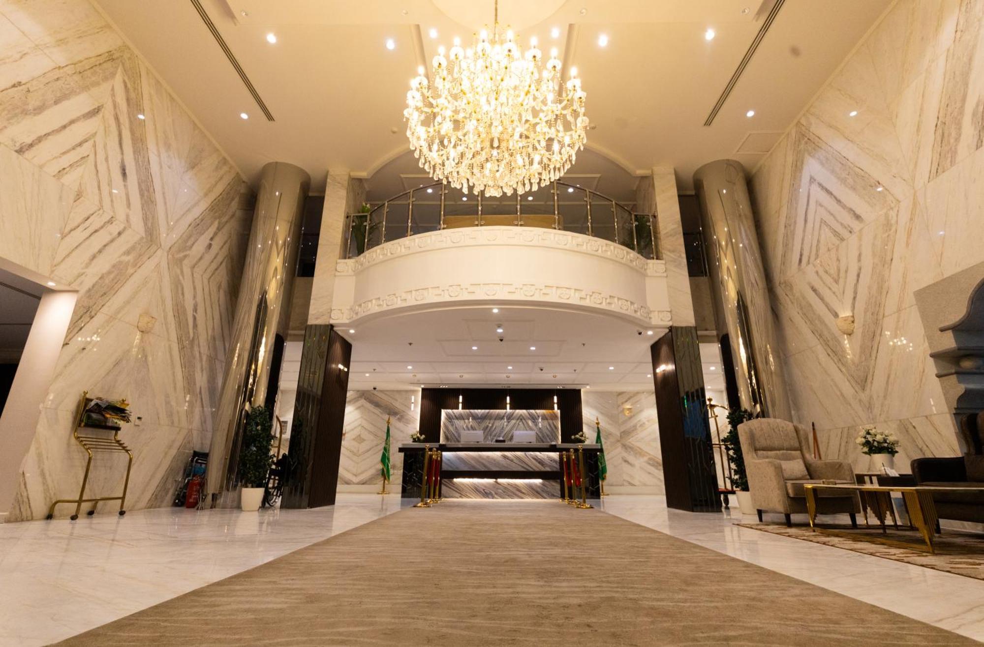 Burj Al Hayah Hotel Suites-Al Olaya - برج الحياة للوحدات الفندقيه العليا Riyad Dış mekan fotoğraf